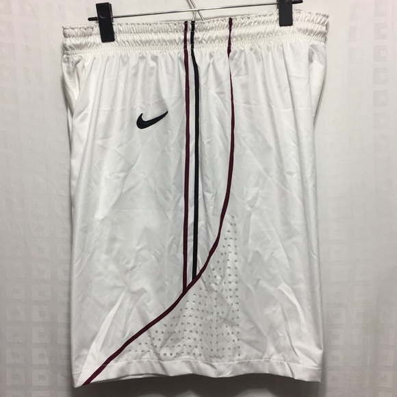 Harvard university team issue basketball shorts - Picture 3 of 6